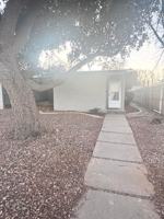 featured image of 1111 1111 N. Carrizo A & B