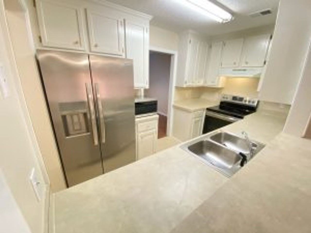 164 W Hampton St - Photo 5 of 10