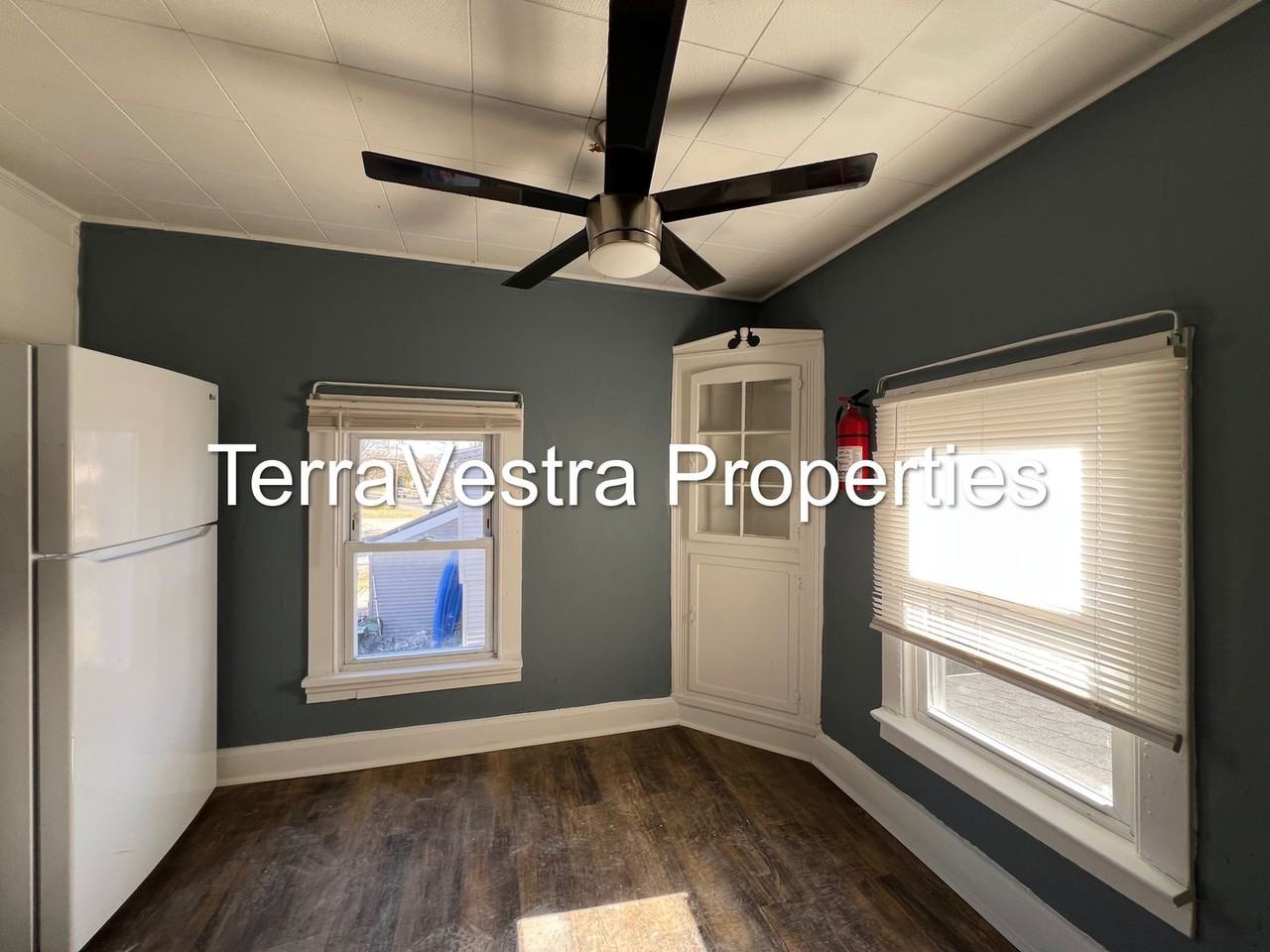 604 Sherman Ave - Photo 2 of 11