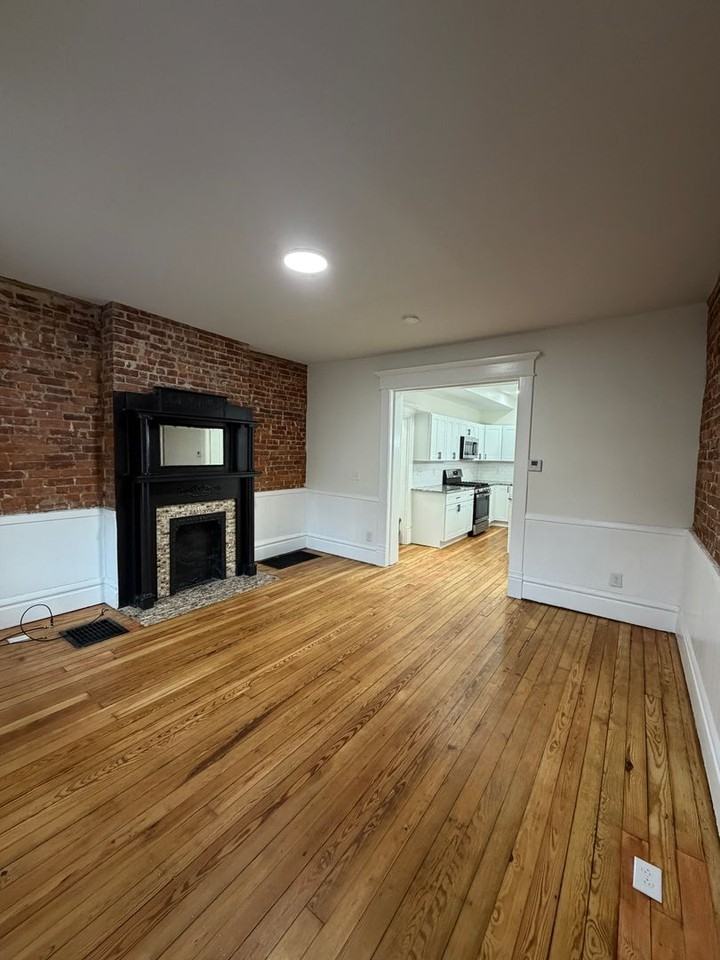 415 Hanford St - Photo 2 of 21