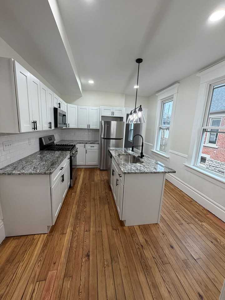 415 Hanford St - Photo 4 of 21