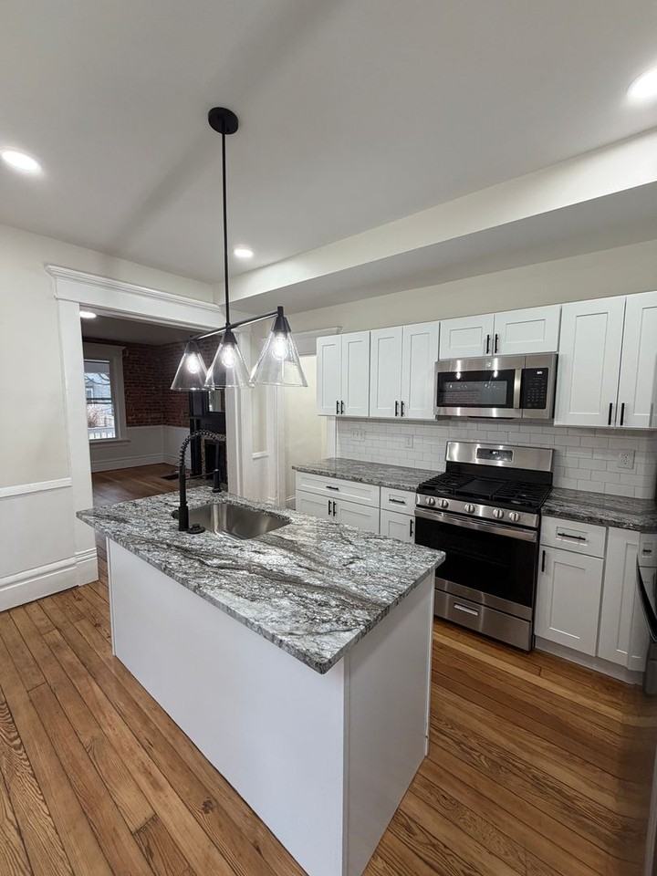 415 Hanford St - Photo 6 of 21