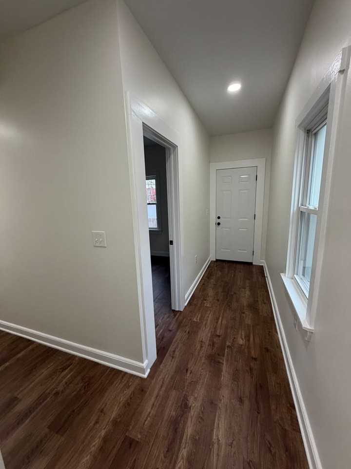 415 Hanford St - Photo 7 of 21