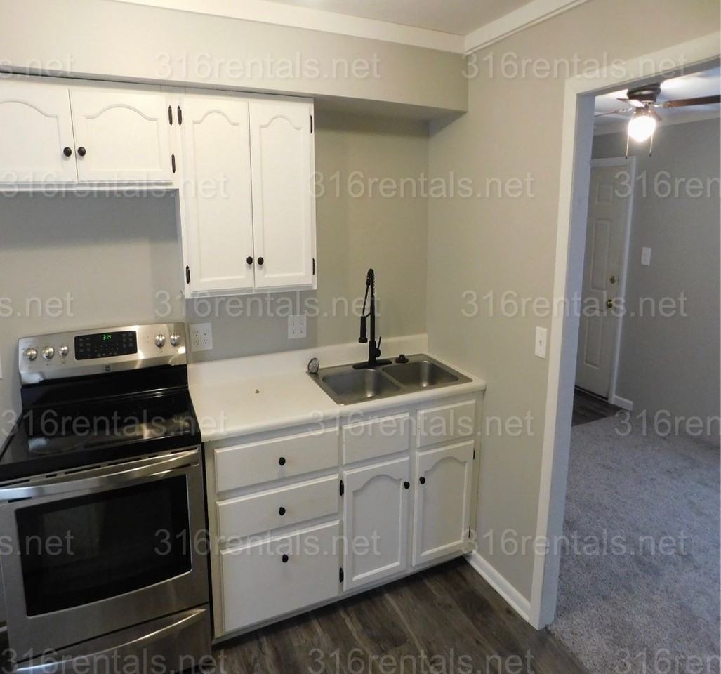 222 Ohio St - Photo 7 of 8