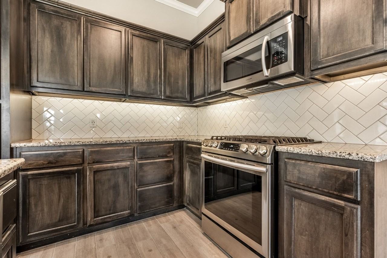 4133 Nw 155th St - Photo 5 of 20