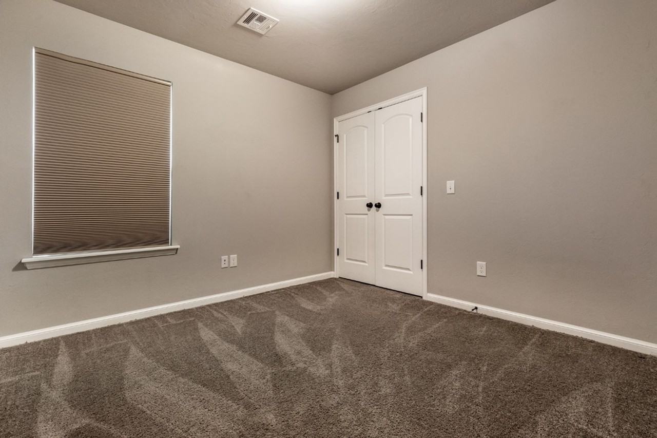 4133 Nw 155th St - Photo 7 of 20