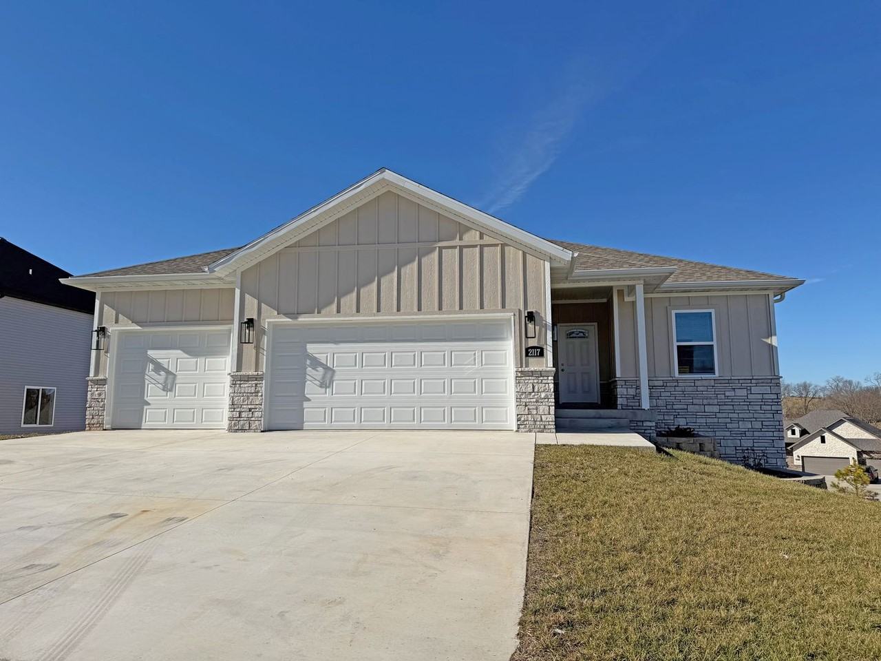 2117 N 26th St - Photo 2 of 26