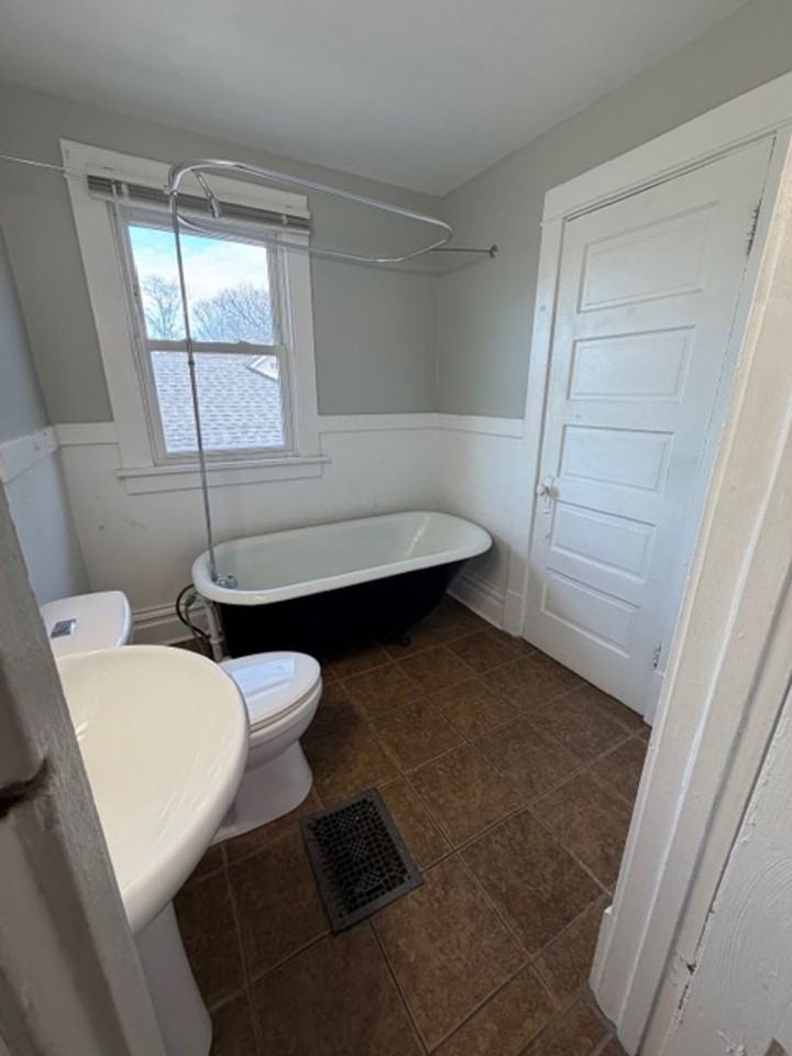 1178 26th Street A - Photo 5 of 9