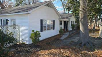 featured image of 1617 Sunset Blvd