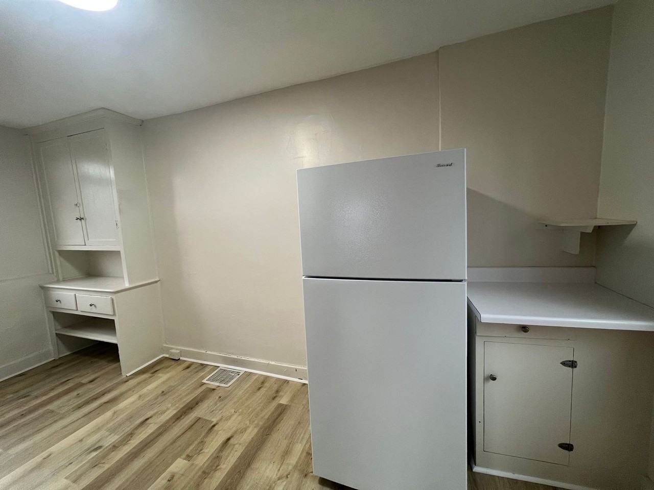 2136 Liedertafel Way - Photo 4 of 20