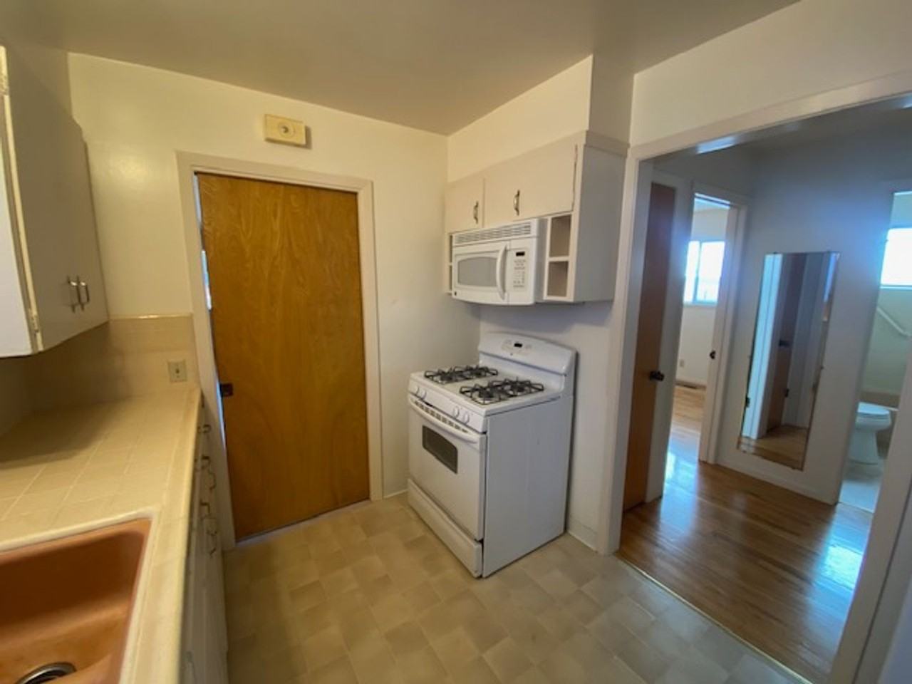 151 Monterey Ave - Photo 6 of 22