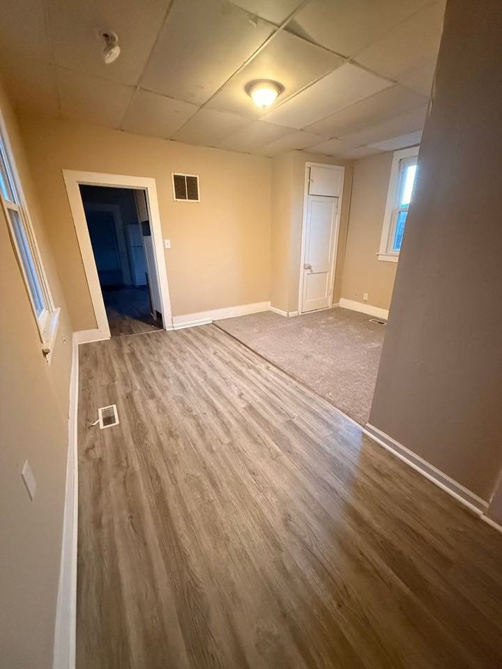 3116 Marion Ave - Photo 3 of 11