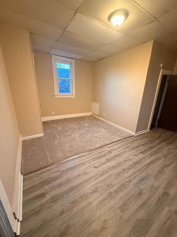 3116 Marion Ave - Photo 4 of 11