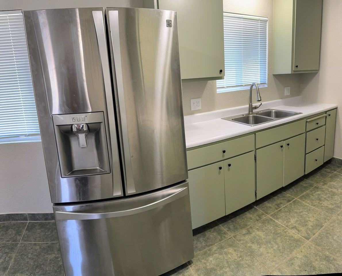 331 Crawford St - Photo 6 of 17