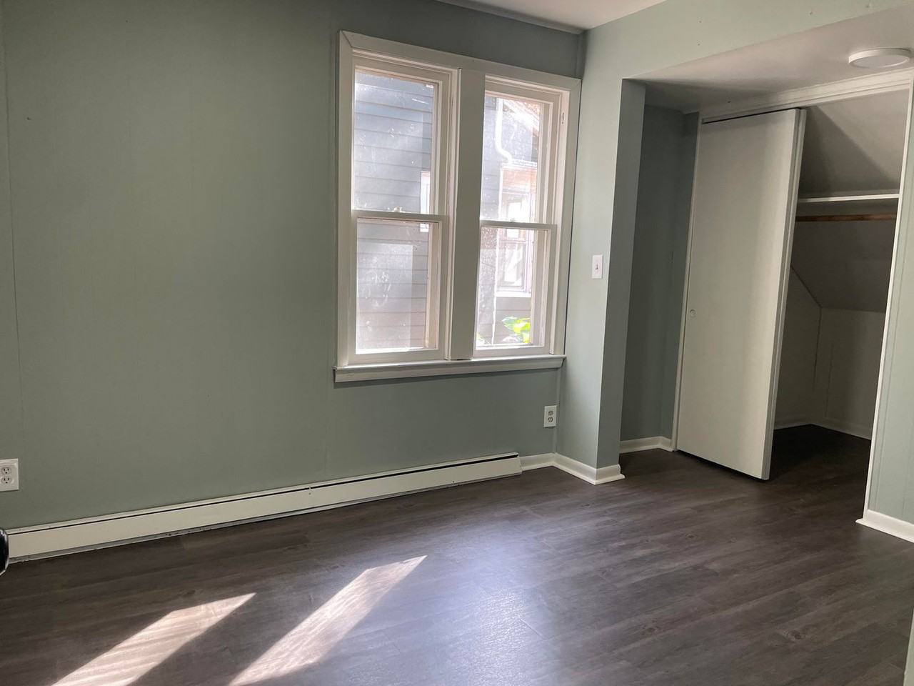 1128 Elmwood Ave - Photo 4 of 11