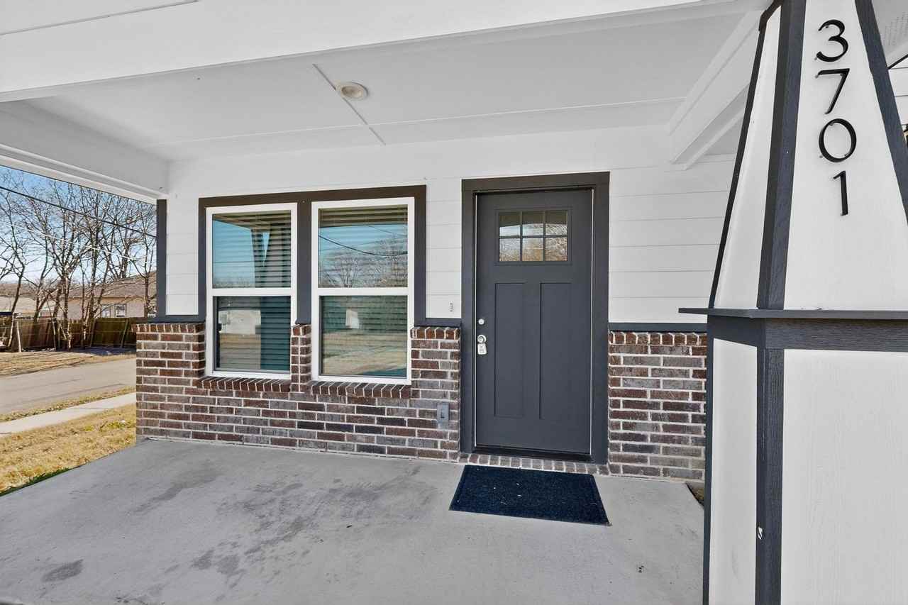 3701 Spencer St - Photo 6 of 38