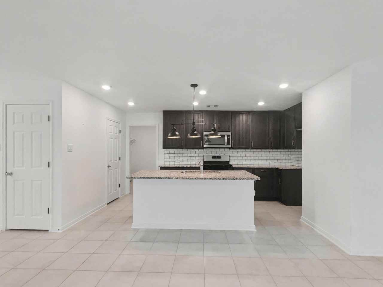 1310 Cardinal Trl - Photo 5 of 17