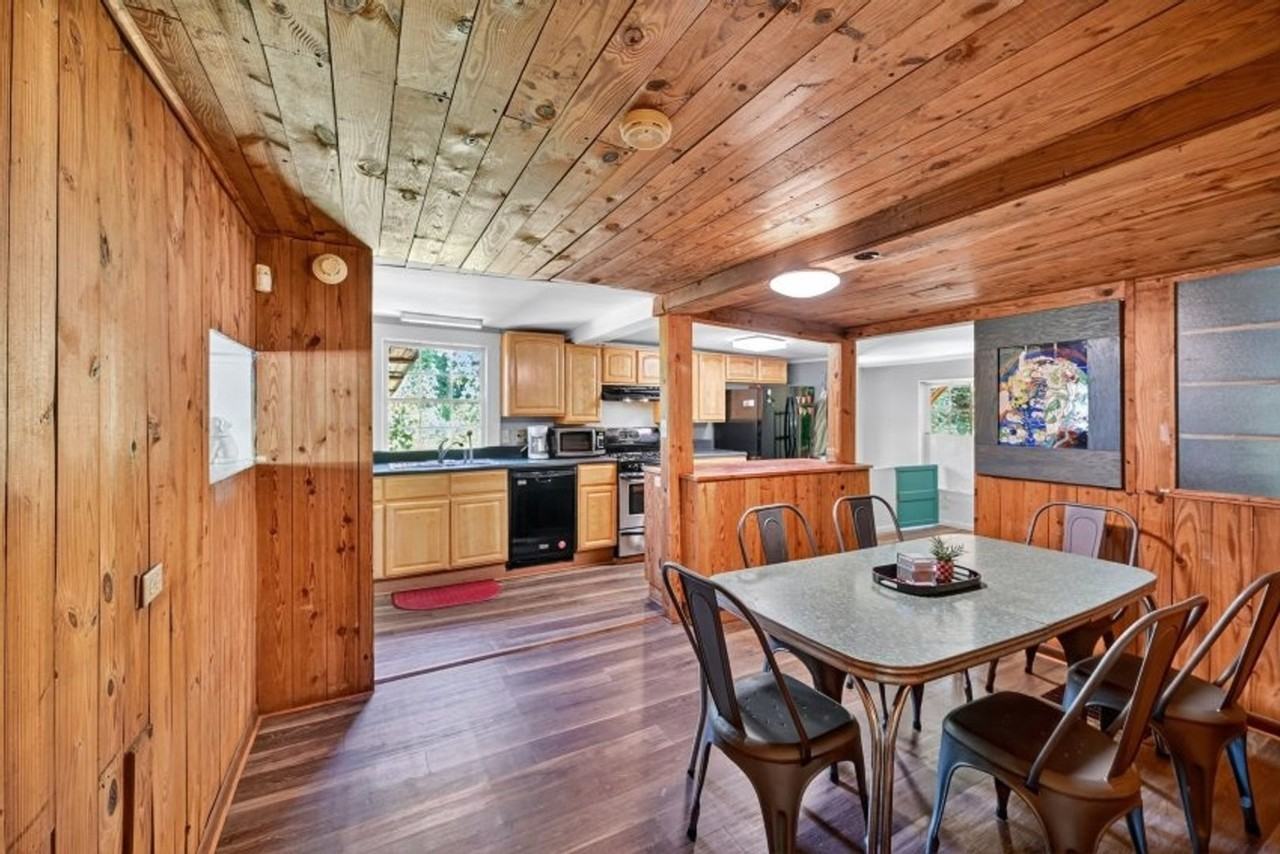 1455 E Broad St - Photo 4 of 42