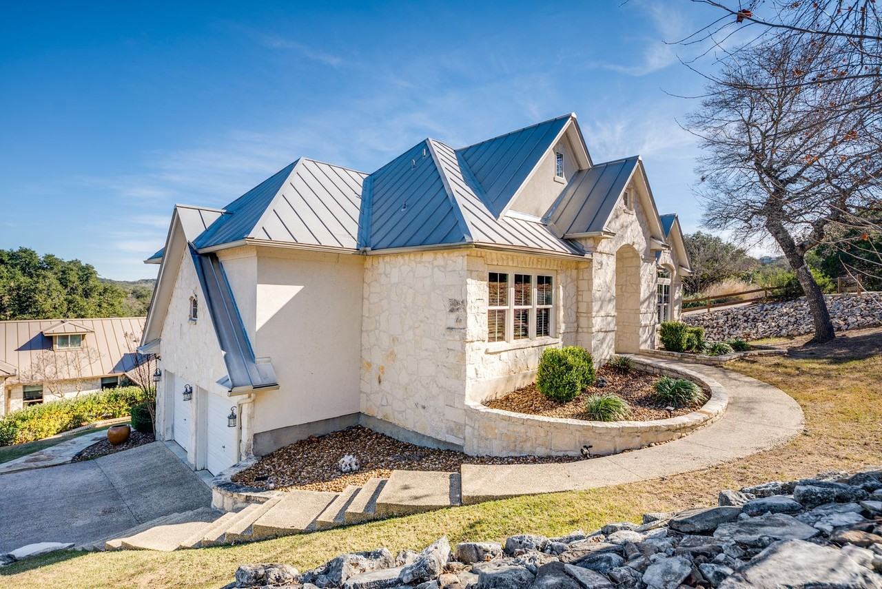 101 Hummingbird Hill Dr - Photo 2 of 25