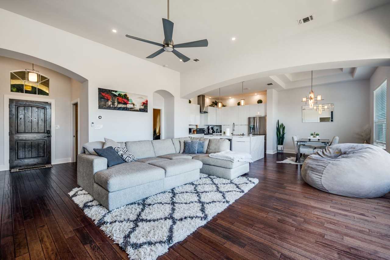 101 Hummingbird Hill Dr - Photo 4 of 25