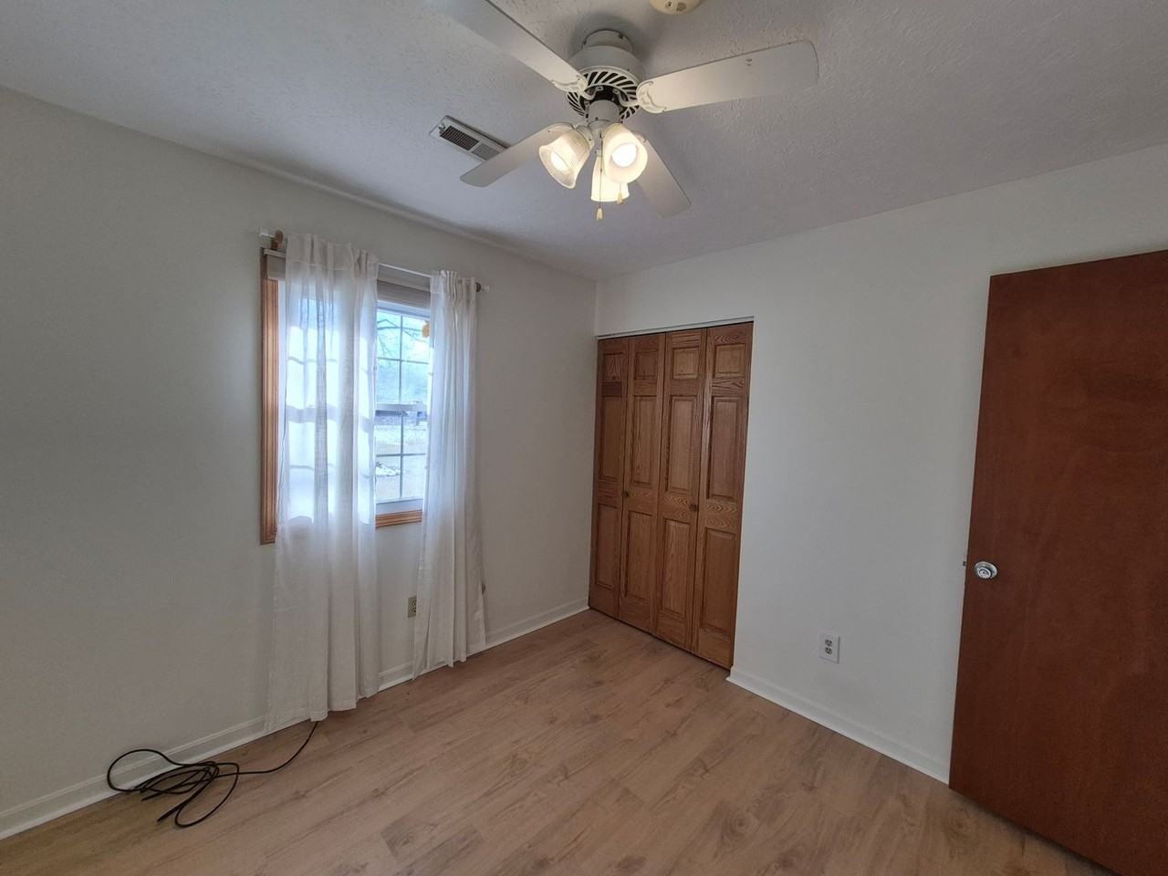 33830 Mills Rd - Photo 7 of 18