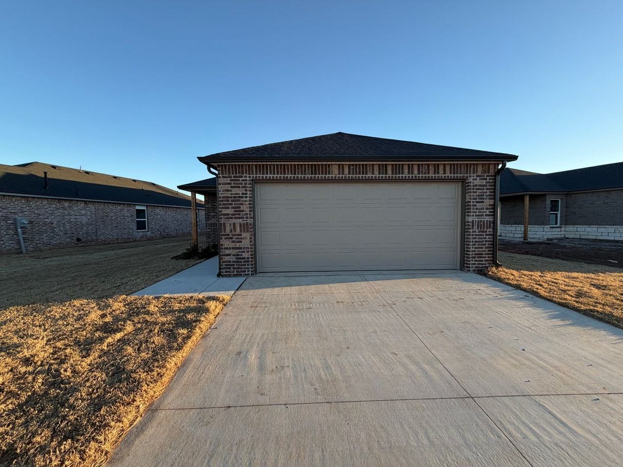 9320 Nw 129th St - Photo 2 of 21