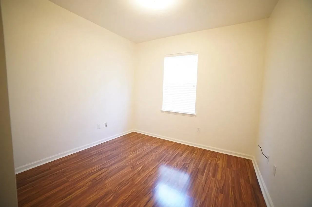 2870 Hampton Meadow Dr - Photo 5 of 19