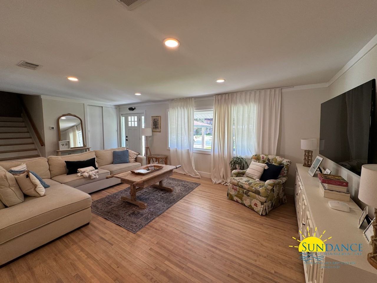 12 Anastasia Dr Se - Photo 3 of 29