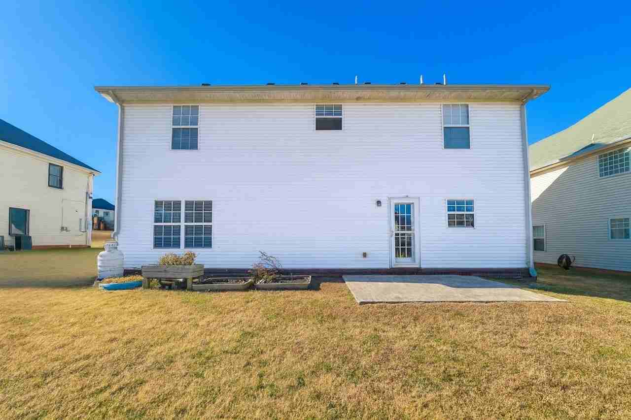 2904 Katonka Ct - Photo 2 of 22