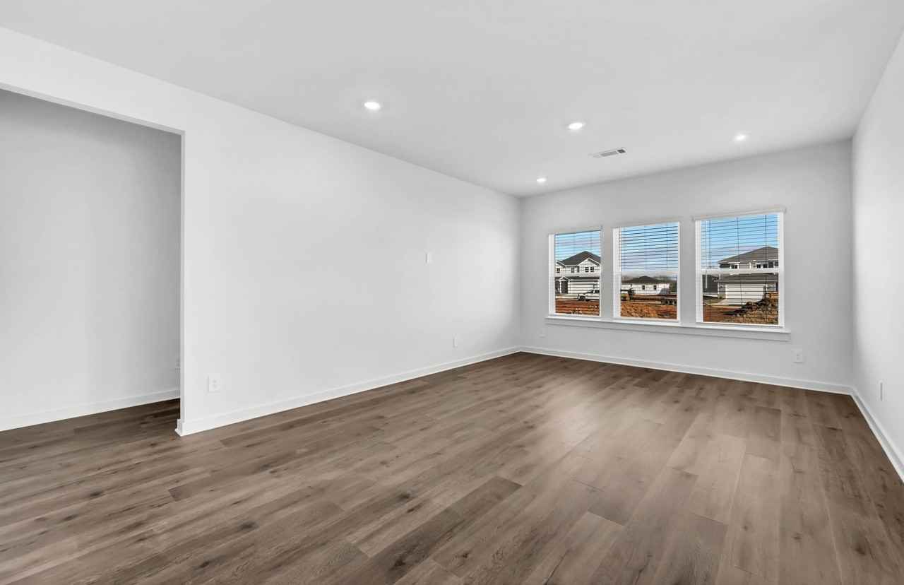 2356 Woodmeadow Dr - Photo 5 of 26