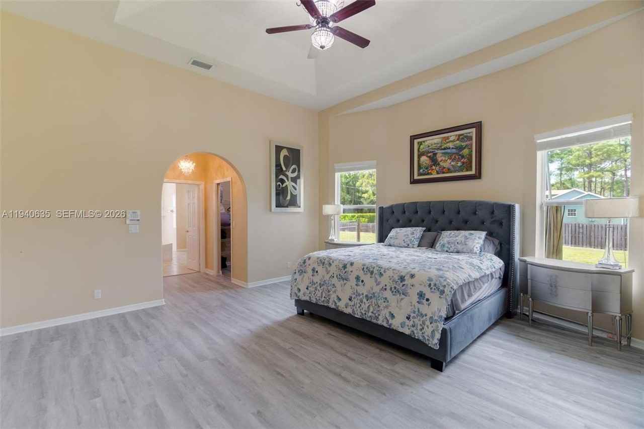 18021 49th St N - Photo 6 of 11