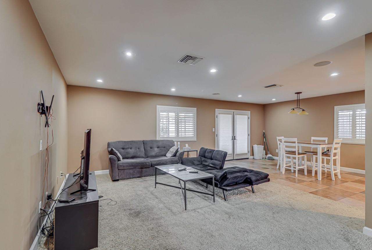 506 Shasta St - Photo 2 of 24