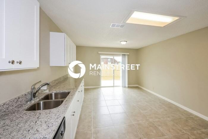 8007 Manderly Pl - Photo 6 of 15