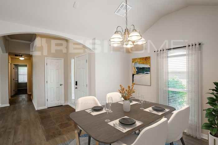 1117 Greenfield Ave - Photo 4 of 17