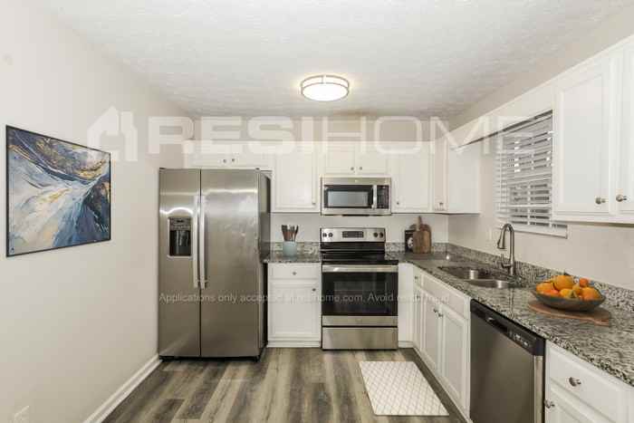 969 Foxworthy Ln - Photo 3 of 18