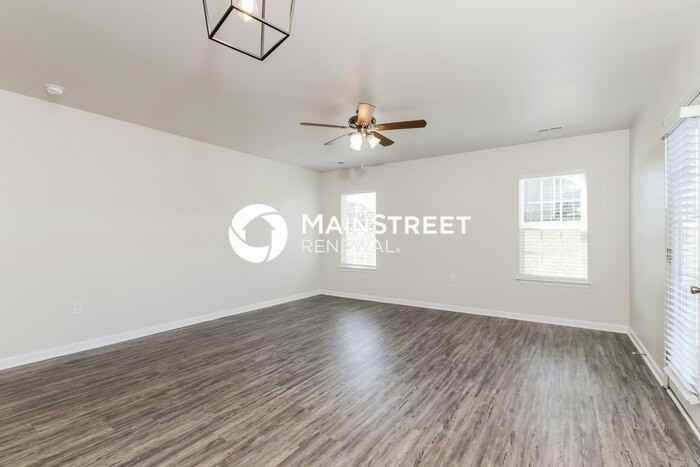 6166 Brentwood Park Dr - Photo 2 of 17