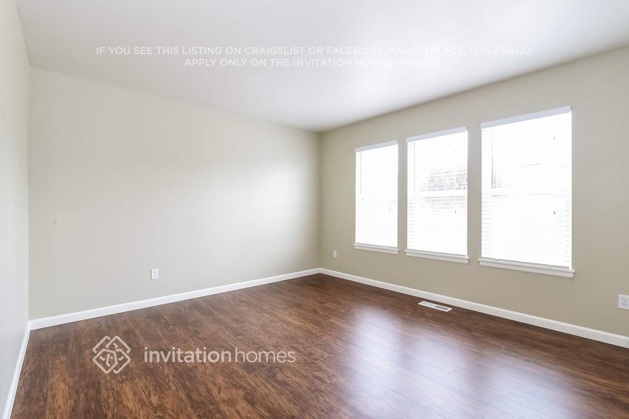 11514 134th Street Ct E - Photo 3 of 20