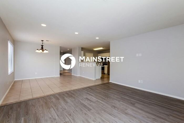 16724 N 160th Ave - Photo 7 of 16