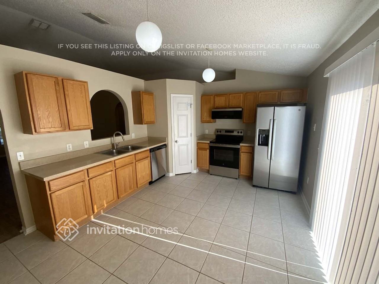 2589 Auburndale St - Photo 4 of 13