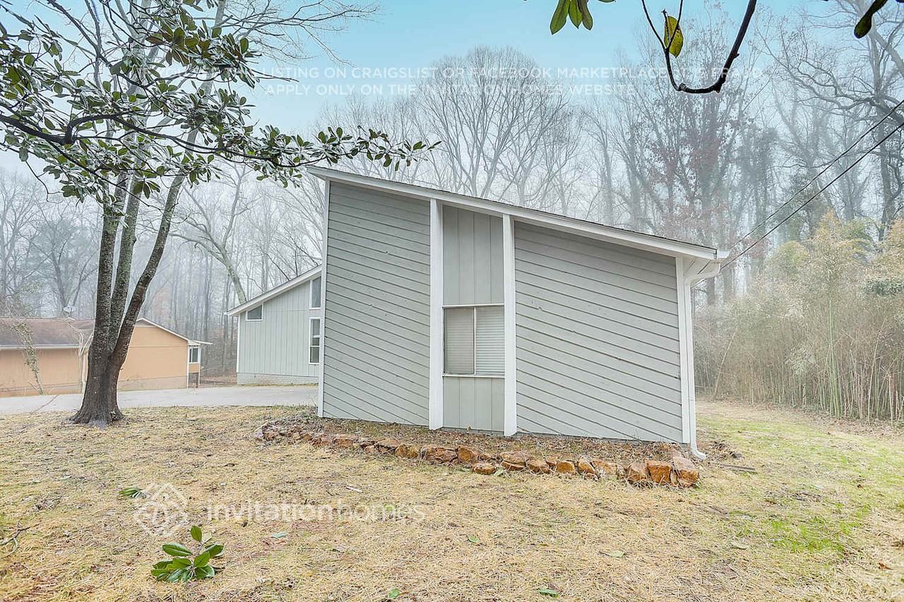 3592 Todd Dr - Photo 2 of 22