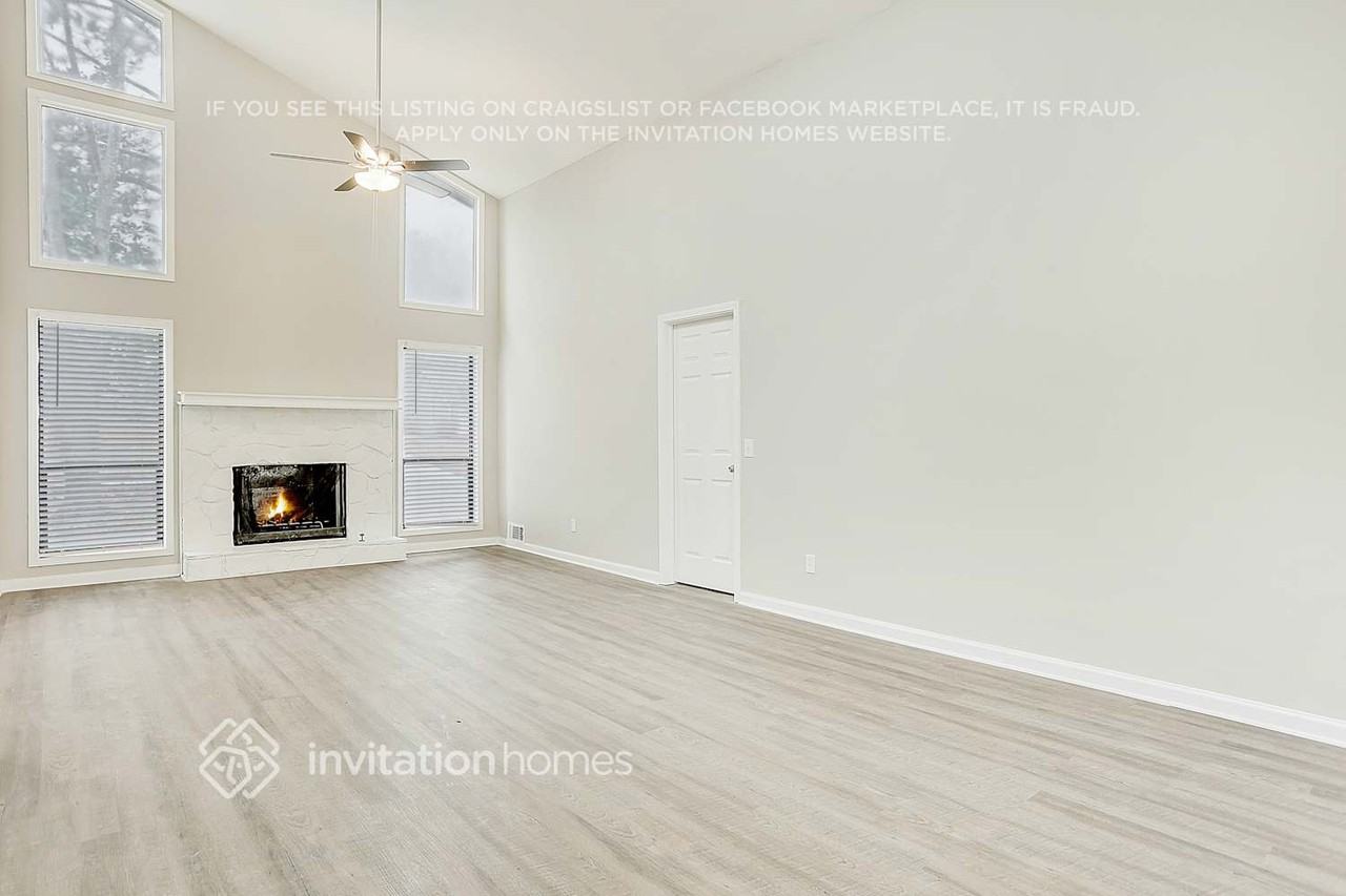 3592 Todd Dr - Photo 6 of 22