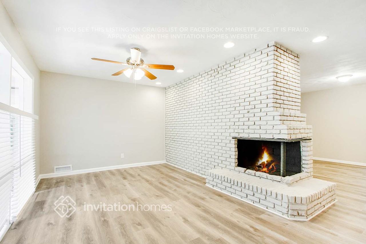 1921 Cindy Dr - Photo 5 of 26