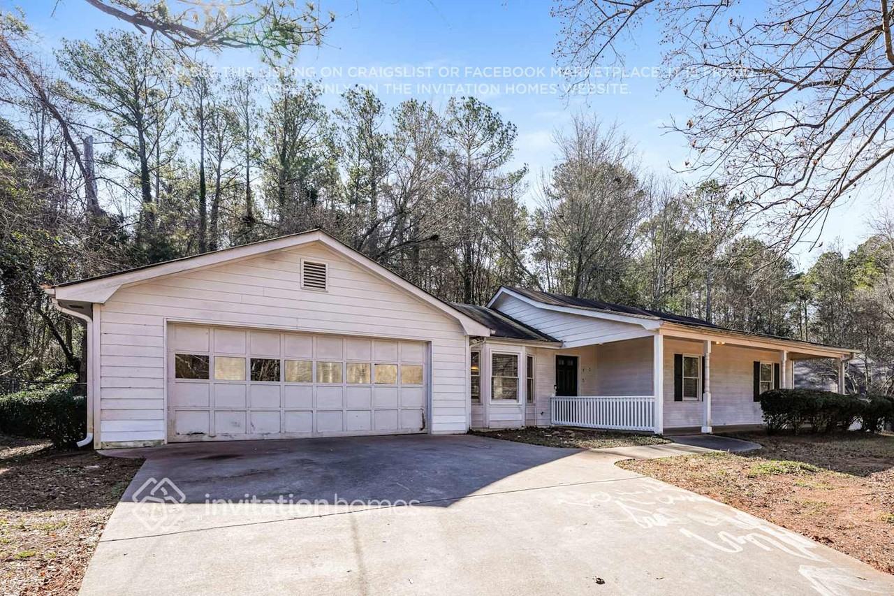 825 Rambling Rose Ct Nw