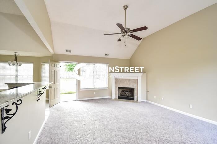 8878 Little House Cv - Photo 3 of 16