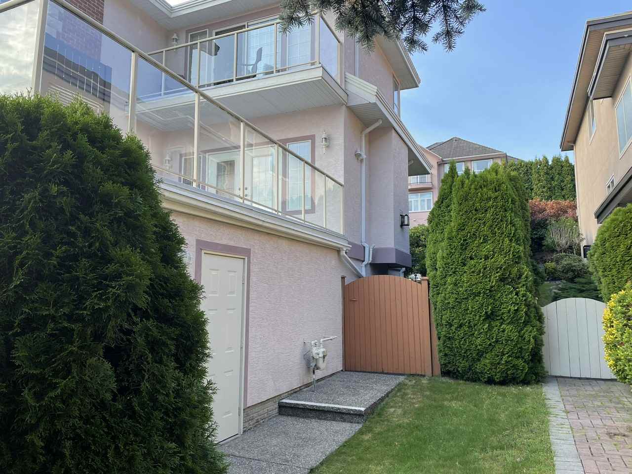 3071 Timber Crt - Photo 5 of 10