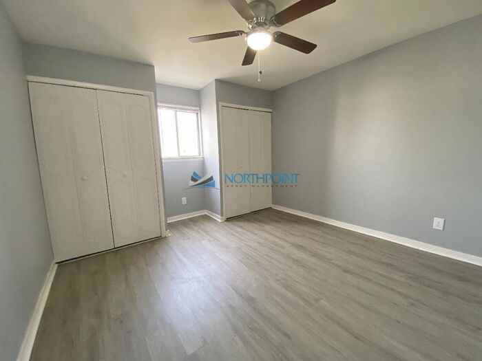 4630 Holly St #4 - Photo 4 of 13