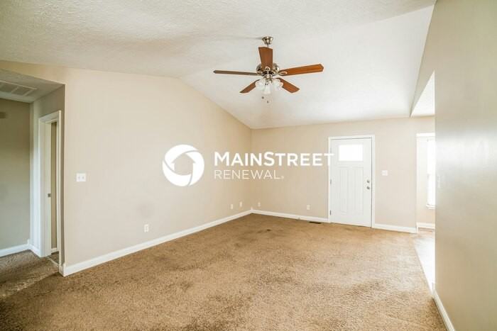 327 Dogwood Trl - Photo 4 of 16