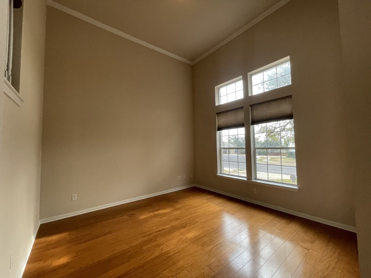 11412 Barbrook Cv #1 - Photo 5 of 36