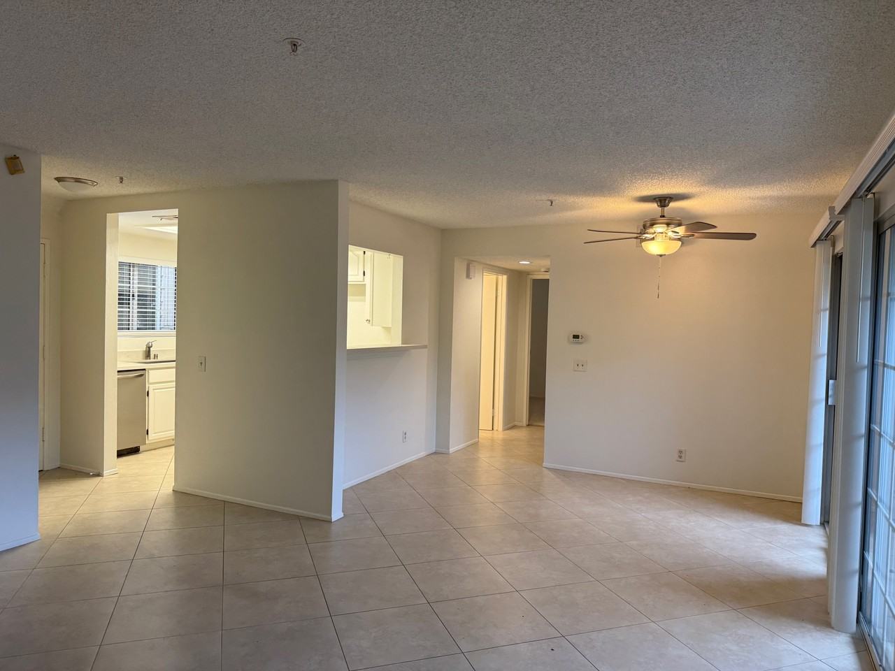 314 E Amerige Ave #B - Photo 5 of 31