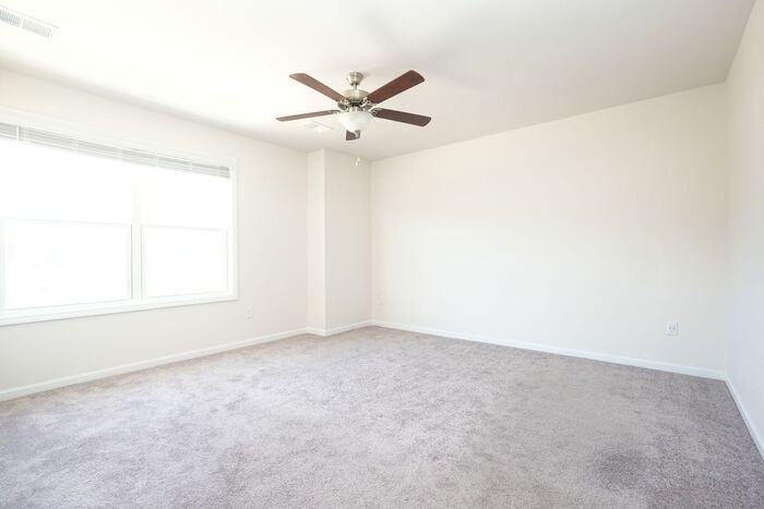 3805 Yorkshire Pl - Photo 7 of 9